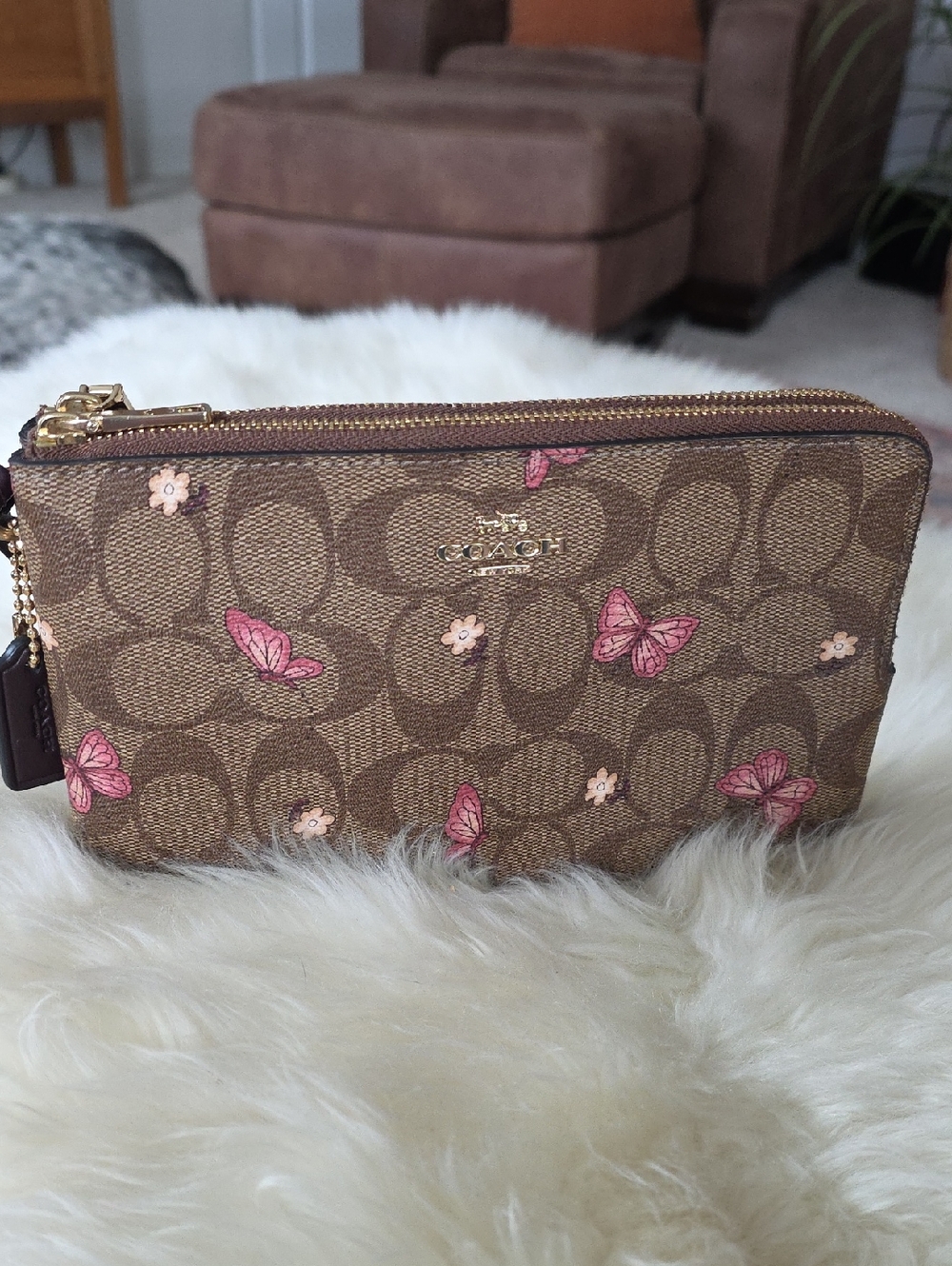Pretty Coach Double Zip Buttetfly Signature Wristlet Wallet ๐ฉท๐ฆ๐ฎ๐ค - Picture 14 of 16